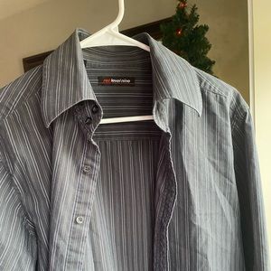 Red Level Nine button down shirt